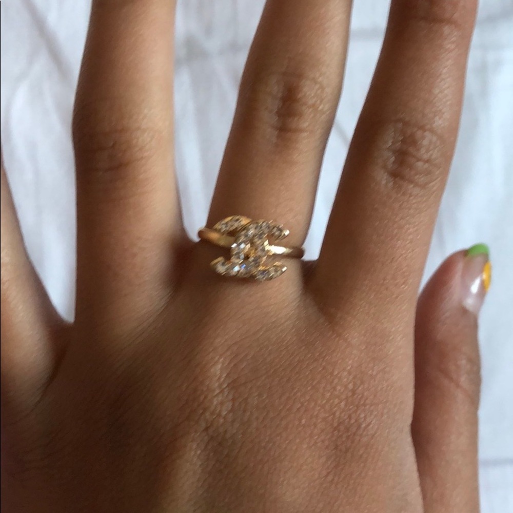 cute ring - Picture 3 of 3